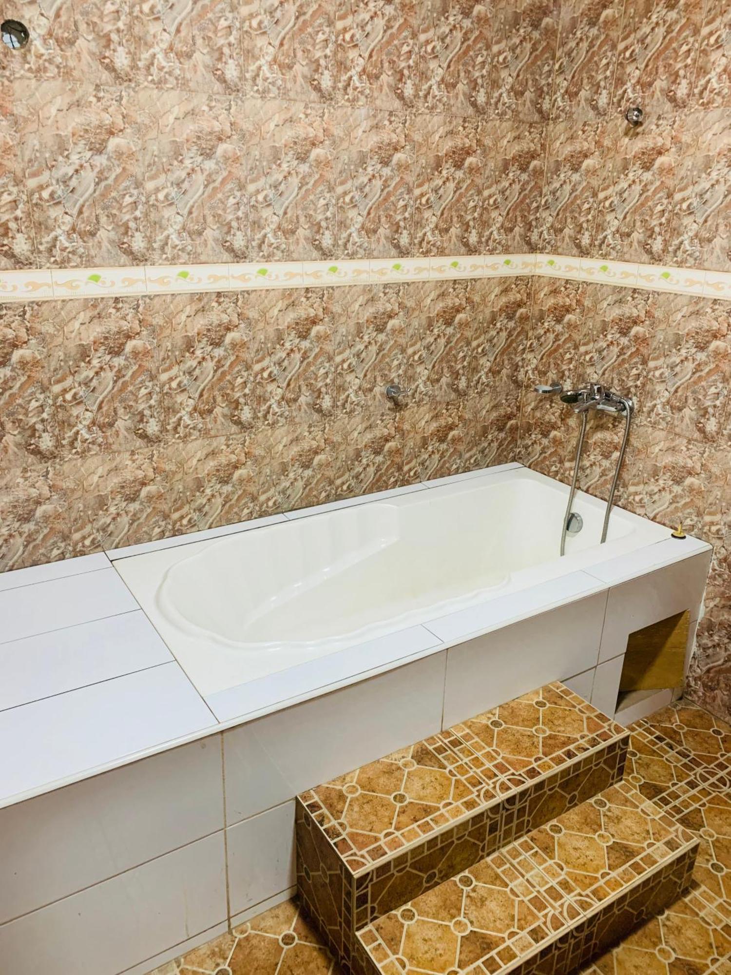 Dc Ambassadors Hotel Dawhwenya Екстер'єр фото